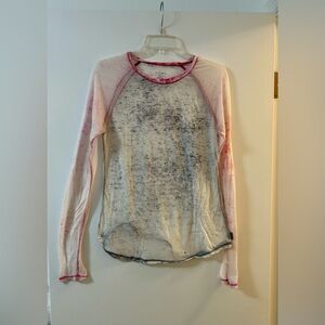 Ladies athletic shirt in soft sheer fabric. Stone wash color Size Medium